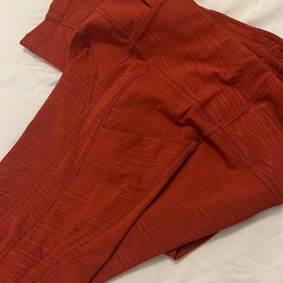 Lululemon Leggings Size 6 - Picture 4 of 6